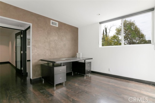 22619 Holanda Road, Woodland Hills CA: https://media.crmls.org/medias/0fde6323-c148-47c4-bcf8-12364b1bbc49.jpg