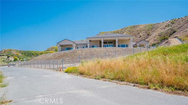 Detail Gallery Image 7 of 24 For 13454 Laurene Ln, Moreno Valley,  CA 92555 - 6 Beds | 5 Baths