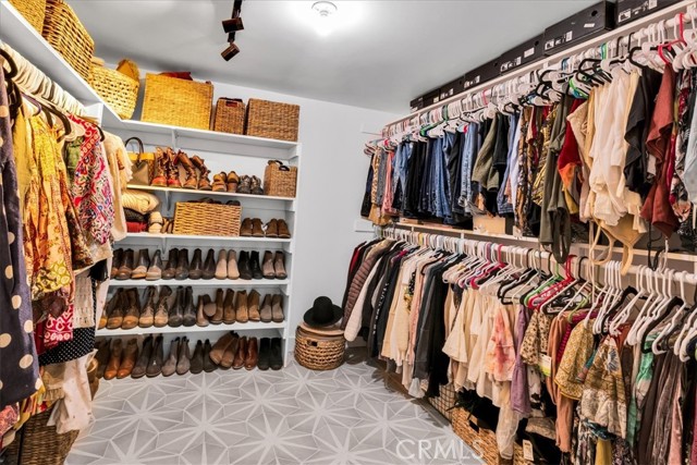 9124 Joshua Lane, Yucca Valley CA: https://media.crmls.org/medias/0fdfc828-a364-4b5d-9233-79cbe04ff8b7.jpg