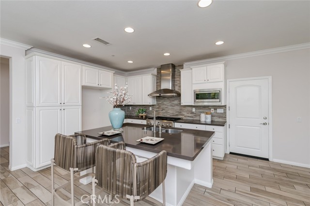 Detail Gallery Image 20 of 22 For 177 Firefly, Irvine,  CA 92618 - 5 Beds | 3 Baths