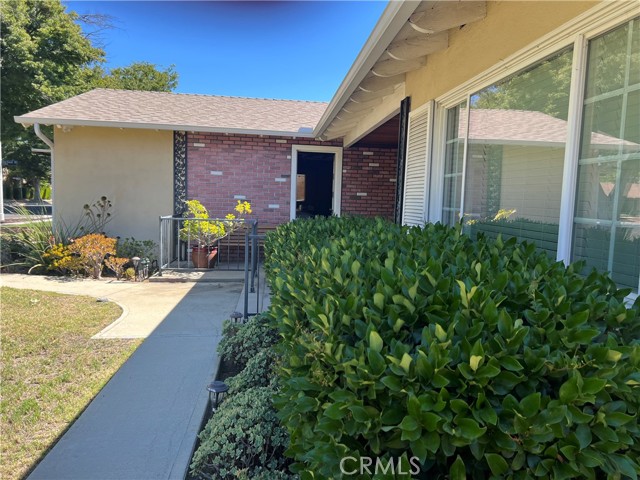 23437 Schoolcroft, West Hills CA: https://media.crmls.org/medias/0fe0149e-224c-4bed-af9d-b116adf53dd5.jpg