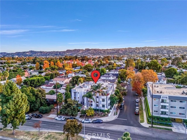 Detail Gallery Image 14 of 17 For 14326 Chandler Bld #5,  Sherman Oaks,  CA 91401 - 3 Beds | 3 Baths