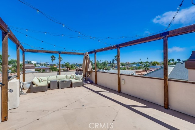 512 N Juanita Avenue, Redondo Beach CA: https://media.crmls.org/medias/0fe05ec3-def8-4462-863c-4e1e33a909b0.jpg
