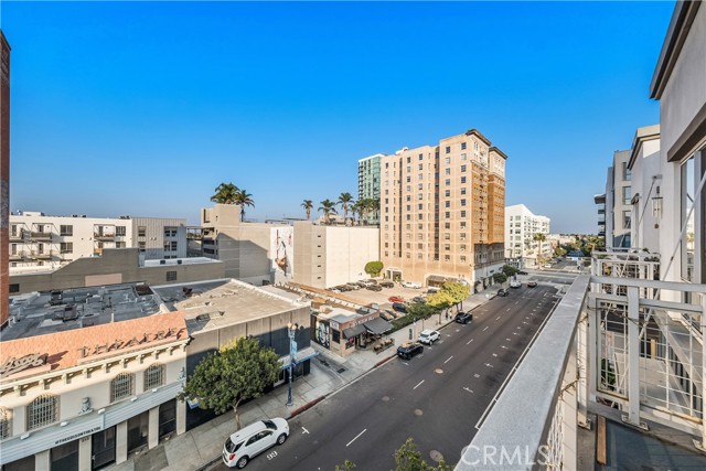 Detail Gallery Image 12 of 34 For 150 the Promenade N #503,  Long Beach,  CA 90802 - 1 Beds | 1 Baths