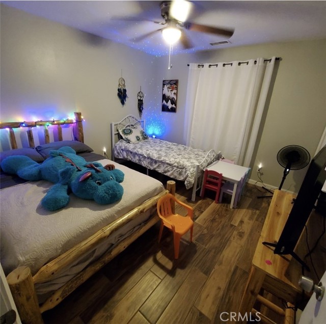 6683 Sherman Hoyt Avenue, 29 Palms CA: https://media.crmls.org/medias/0fe0c17b-b22b-45c3-b21c-3671764f73af.jpg