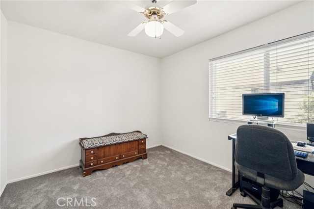 21827 Centurion Way, Saugus CA: https://media.crmls.org/medias/0fe0fb08-fba4-4c10-af12-d2c77ca7d52e.jpg