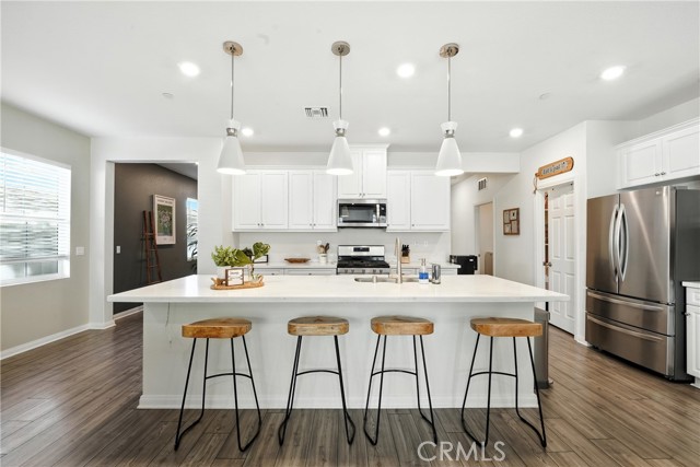 Detail Gallery Image 6 of 34 For 41018 Chambord Dr, Lake Elsinore,  CA 92532 - 4 Beds | 2 Baths