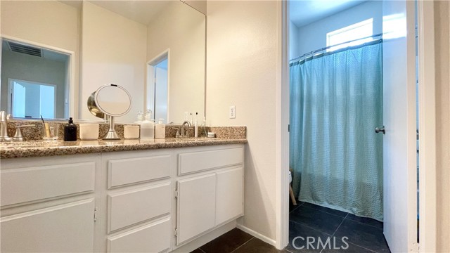 Detail Gallery Image 9 of 17 For 33384 Warwick Hills Rd, Yucaipa,  CA 92399 - 4 Beds | 2/1 Baths