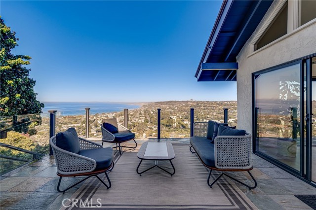 Detail Gallery Image 28 of 36 For 7655 Caminito Avola, La Jolla,  CA 92037 - 4 Beds | 2/1 Baths