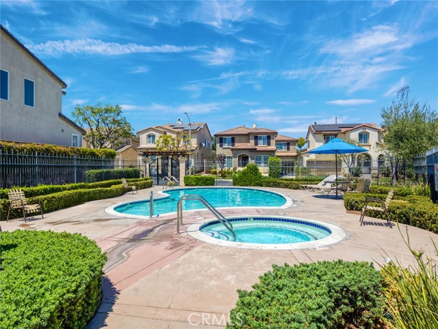 28911 Mirada Circulo, Valencia CA: https://media.crmls.org/medias/0fe23e6d-cfa3-45ea-adab-3340c5d26654.jpg