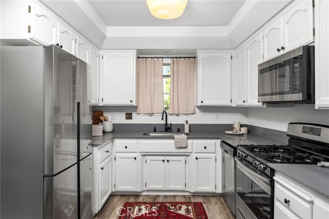 Detail Gallery Image 4 of 50 For 1157 Broadway St, Chico,  CA 95928 - 2 Beds | 2 Baths