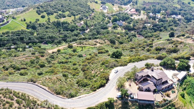 28052 Modjeska Grade Road, Silverado CA: https://media.crmls.org/medias/0fe31f87-18f9-40a3-b0e5-6d25861522fe.jpg