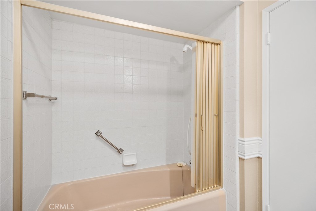 MLS #OC25259998 image #22