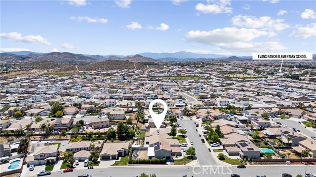 26811 Country View Court, Menifee CA: https://media.crmls.org/medias/0fe3d9e9-e6a5-4b2b-8440-0c4a44f59d04.jpg
