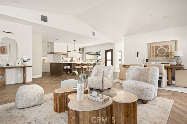 Detail Gallery Image 3 of 28 For 5731 Oak Ave, Temple City,  CA 91780 - 5 Beds | 5 Baths