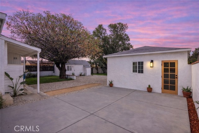 Detail Gallery Image 3 of 16 For 10315 Amboy Ave, Pacoima,  CA 91331 - 3 Beds | 2 Baths