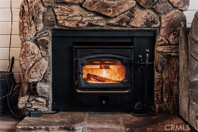 Detail Gallery Image 3 of 32 For 396 Kern Ave, Sugarloaf,  CA 92386 - 2 Beds | 1 Baths