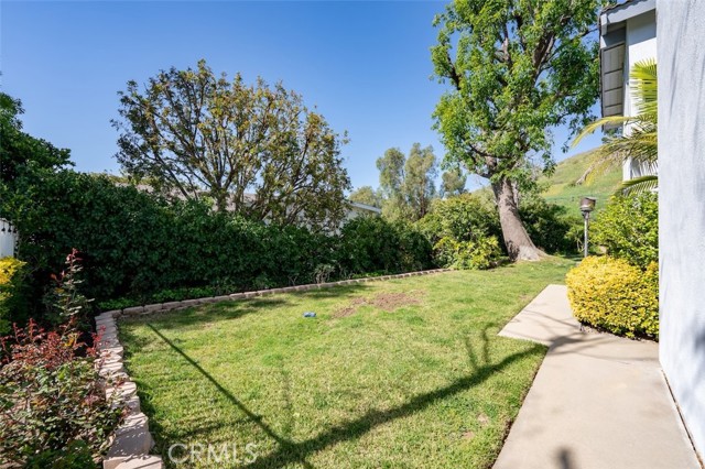 27093 Esward Drive, Calabasas CA: https://media.crmls.org/medias/0fe63191-0986-4748-b5e5-168f8a2b3693.jpg