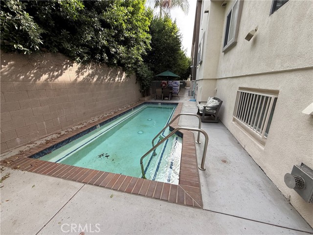 Detail Gallery Image 12 of 17 For 4520 Fulton Ave #15,  Sherman Oaks,  CA 91423 - 2 Beds | 2/1 Baths