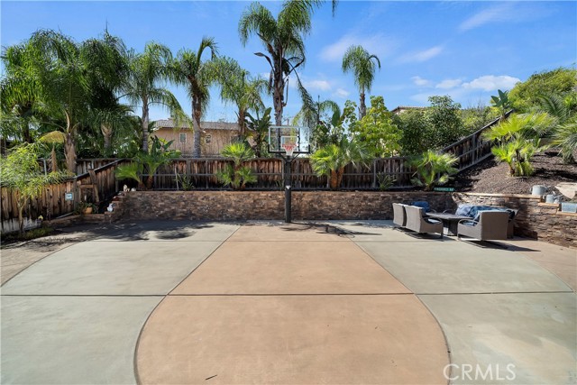 Detail Gallery Image 6 of 42 For 8617 Pina Corte, Corona,  CA 92883 - 4 Beds | 2/1 Baths