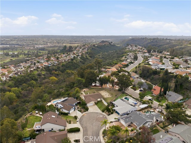 Detail Gallery Image 2 of 14 For 4999 Paguera Ct, San Diego,  CA 92124 - 4 Beds | 2 Baths