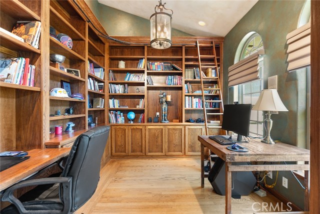 Detail Gallery Image 28 of 60 For 3515 Bell Estates Dr, Chico,  CA 95973 - 6 Beds | 5/1 Baths