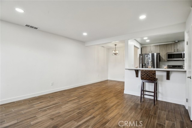 25761 Le Parc, Lake Forest CA: https://media.crmls.org/medias/0fed174b-6a3c-4e83-9f92-ecdaba72954b.jpg