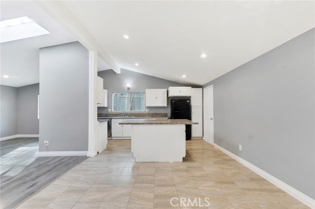 Detail Gallery Image 28 of 43 For 20416 Coulson, Woodland Hills,  CA 91367 - 3 Beds | 2/1 Baths