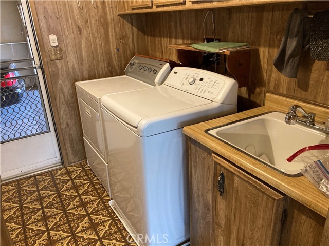 1107 Checkerberry Court, Hemet CA: https://media.crmls.org/medias/0fed8dbc-d205-45cf-8f1e-f4efb2e73cd1.jpg