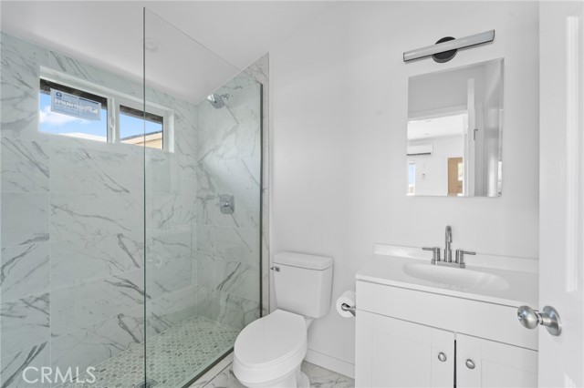 18656 Runnymede Street, Reseda CA: https://media.crmls.org/medias/0fee82db-7559-4570-913e-811dd49c0803.jpg