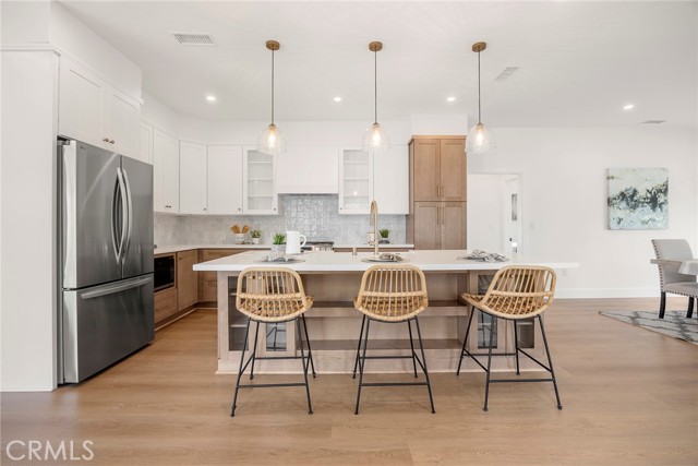 Image 5 of 27 For 5702 Huntdale Street