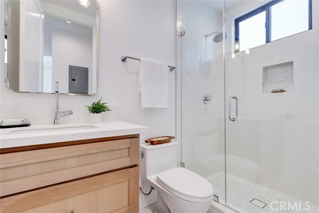 2621 Gates Avenue, Redondo Beach, California 90278, 4 Bedrooms Bedrooms, ,4 BathroomsBathrooms,Residential,Sold,Gates,PV23085376