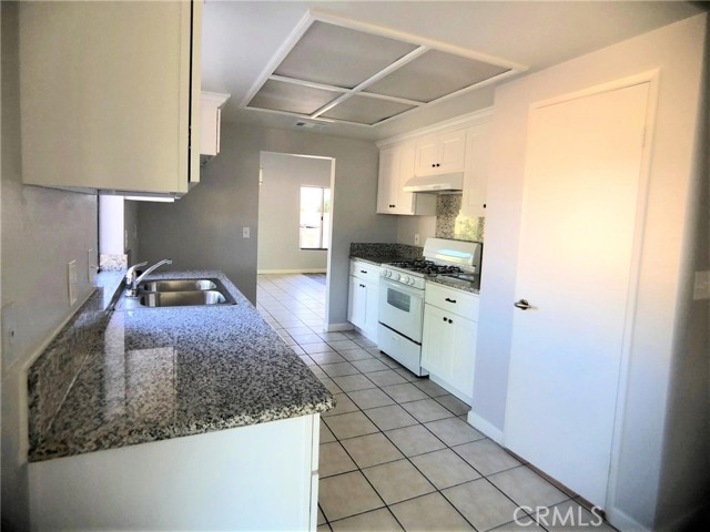 Image 5 of 24 For 25137 Desert Willow Drive