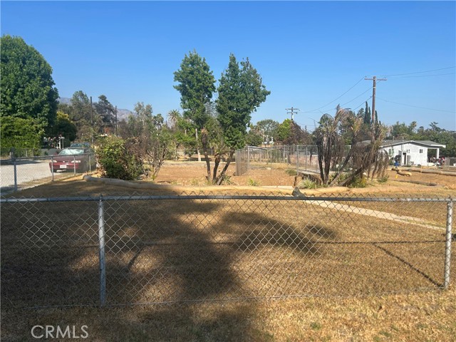 Detail Gallery Image 6 of 11 For 2262 Glenrose Ave, Altadena,  CA 91001 - – Beds | – Baths
