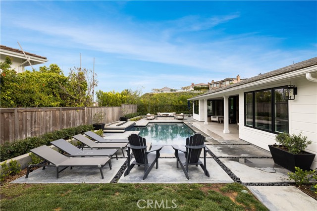 Detail Gallery Image 38 of 38 For 1 San Martin Way, Corona Del Mar,  CA 92625 - 4 Beds | 2/1 Baths