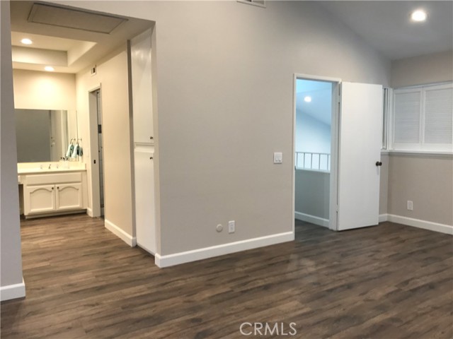 Detail Gallery Image 35 of 52 For 951 S Park Rim Cir, Anaheim Hills,  CA 92807 - 3 Beds | 2 Baths