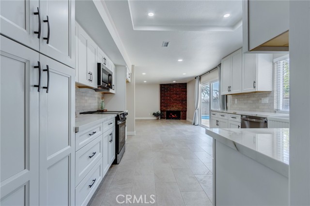 Detail Gallery Image 13 of 60 For 1761 N Coolcrest Ave, Upland,  CA 91784 - 4 Beds | 2/1 Baths