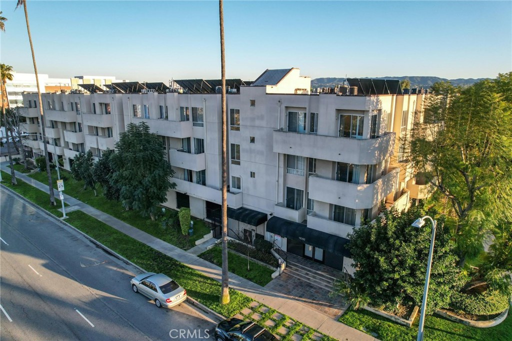 19350 Sherman Way #338