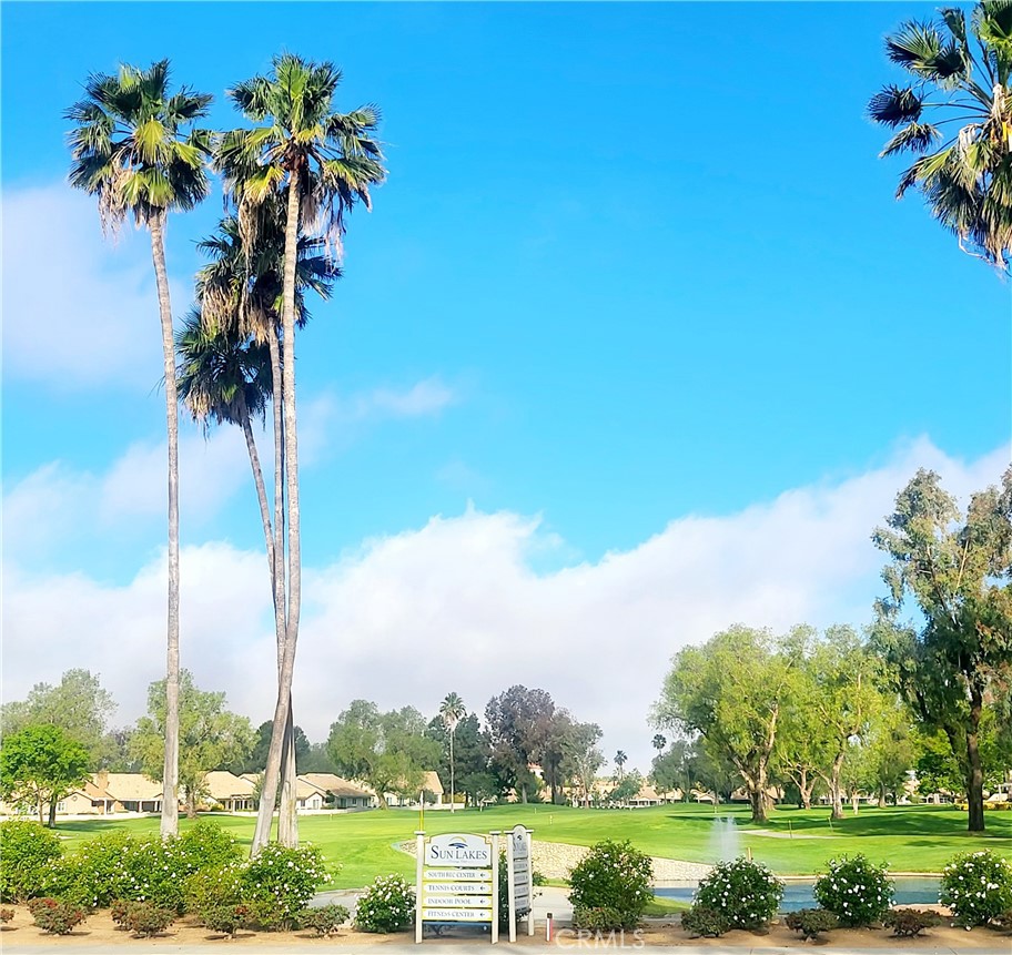 https://media.crmls.org/medias/0ff2f9de-f95c-44b3-a1a8-feb9924f5635.jpg?preset=X-Large