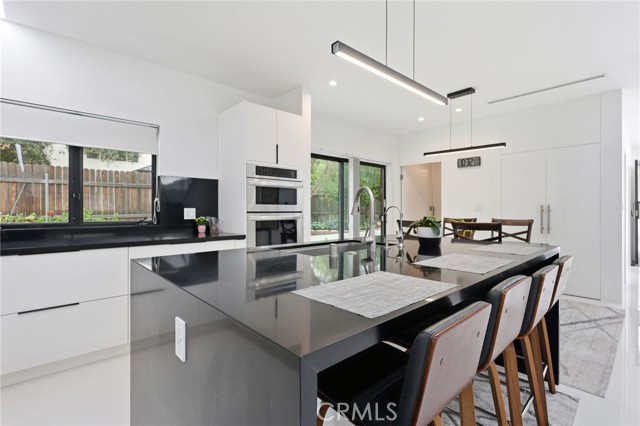 Detail Gallery Image 10 of 55 For 2434 Prospect, Montrose,  CA 91020 - 4 Beds | 3/1 Baths