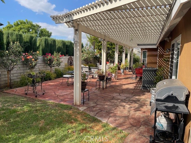 Detail Gallery Image 3 of 20 For 5175 Chapala Dr., Riverside,  CA 92507 - 4 Beds | 2 Baths