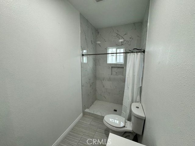 Detail Gallery Image 16 of 20 For 820 K St, Bakersfield,  CA 93304 - 3 Beds | 1 Baths
