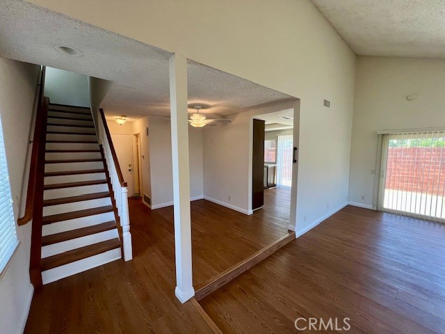 Detail Gallery Image 11 of 21 For 950 W Lamark Ln, Anaheim,  CA 92802 - 3 Beds | 2/1 Baths