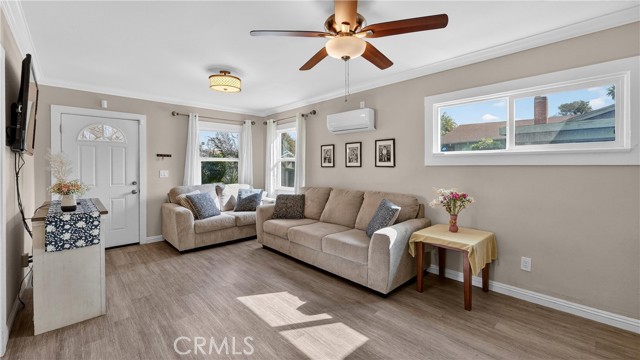 Detail Gallery Image 5 of 37 For 4490 Highland, Riverside,  CA 92506 - 3 Beds | 1 Baths