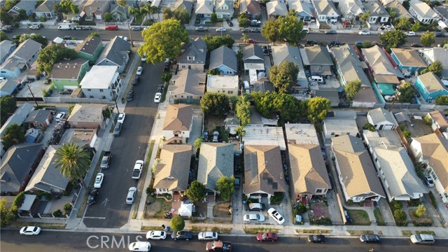 405 E 43rd Place, Los Angeles CA: https://media.crmls.org/medias/0ff811d5-6b9d-44bf-9a86-afc5410eb611.jpg
