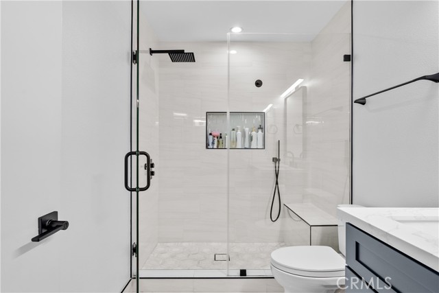 5325 Lindley Avenue, Tarzana CA: https://media.crmls.org/medias/0ff85f61-0271-40bf-9096-d12f8f0cf2d2.jpg