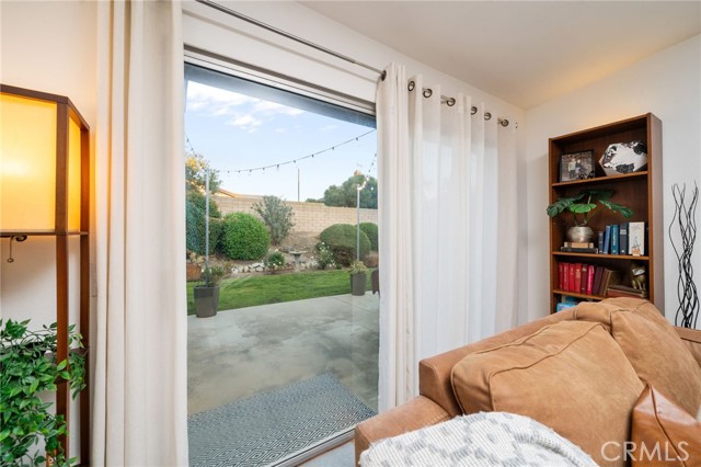 Image 11 of 39 For 5022 Burnaby