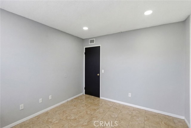 Detail Gallery Image 12 of 25 For 16488 Mountain Street, Lake Elsinore,  CA 92530 - 4 Beds | 2 Baths