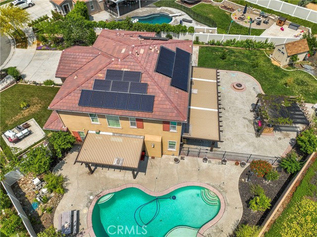 1600 Liv Court, Redlands CA: https://media.crmls.org/medias/0ff96096-c03e-4027-9563-23ab5f1c17a3.jpg