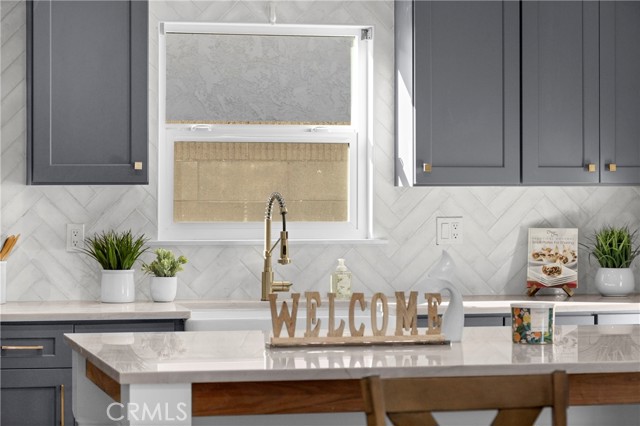 Image 10 of 53 For 8326 Fontainbleau Way